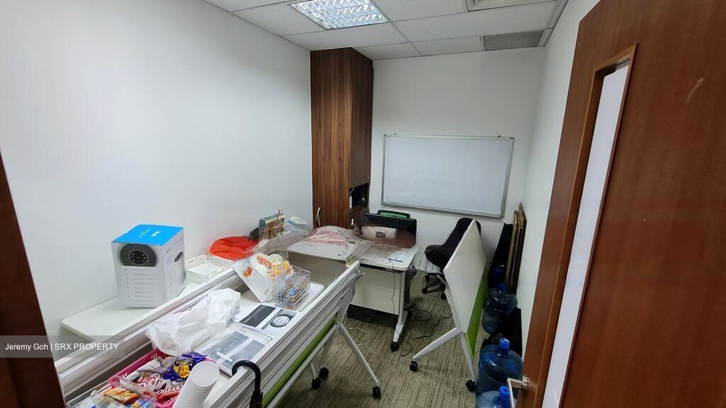 Burlington Square (D7), Office #460173361